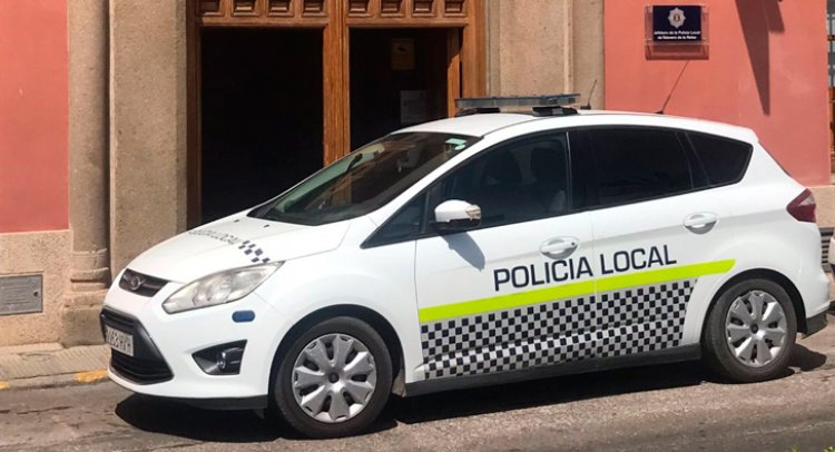 La Policía Local asiste a un varón con parada cardiorrespiratoria en una calle de Talavera