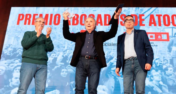 Joan Manuel Serrat recoge en Toledo el Premio Abogados de Atocha