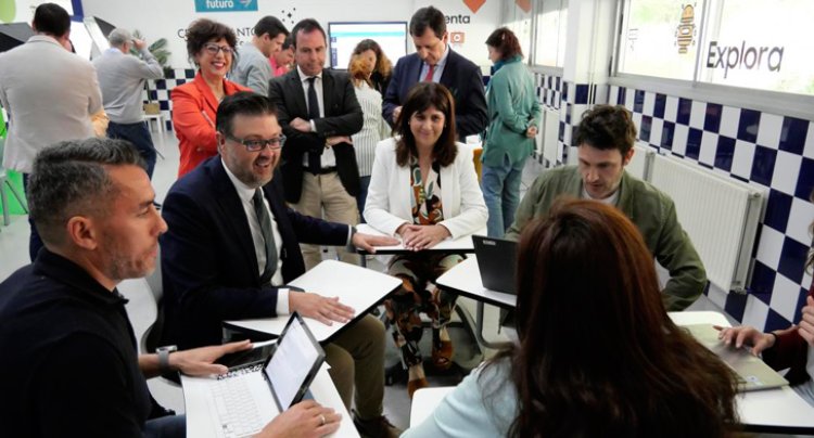 La Junta creará diez aulas tecnológicas en otros tantos CEPAS de Castilla-La Mancha
