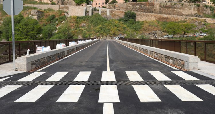 El puente nuevo de Alcántara en Toledo reabrirá al tráfico a partir del lunes por la tarde